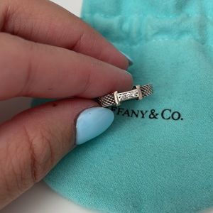 Tiffany & CO Classic Diamond Ring